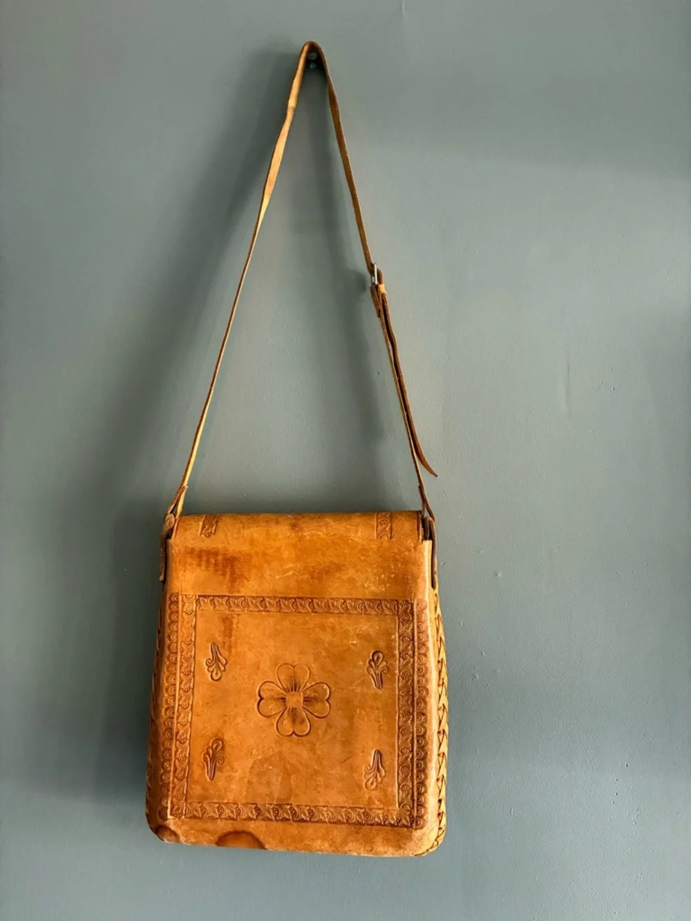Vintage Embossed  Distressed Leather Western Hippie Bohemian Bag